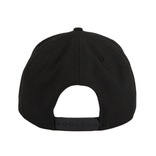 Load image into Gallery viewer, Exclusive 9Fifty Los Angeles Lakers Alternative Snapback Hat - Black, Purple, Gold
